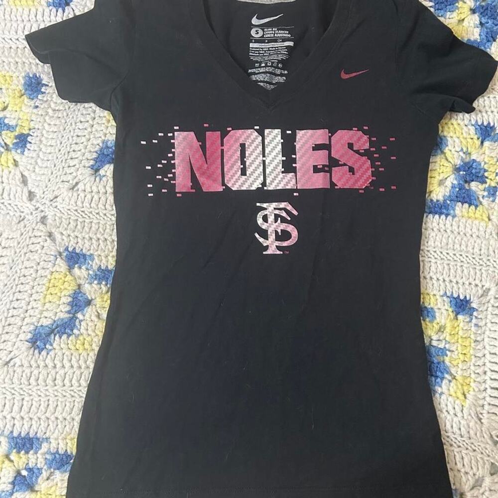 Black nike womens slim fit t shirt Small